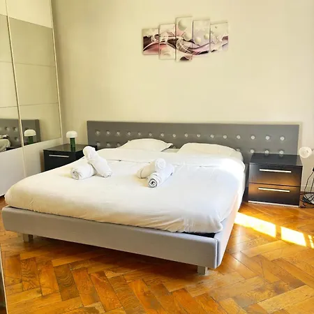 Elegant T6 - & Centre A Pied Apartamento